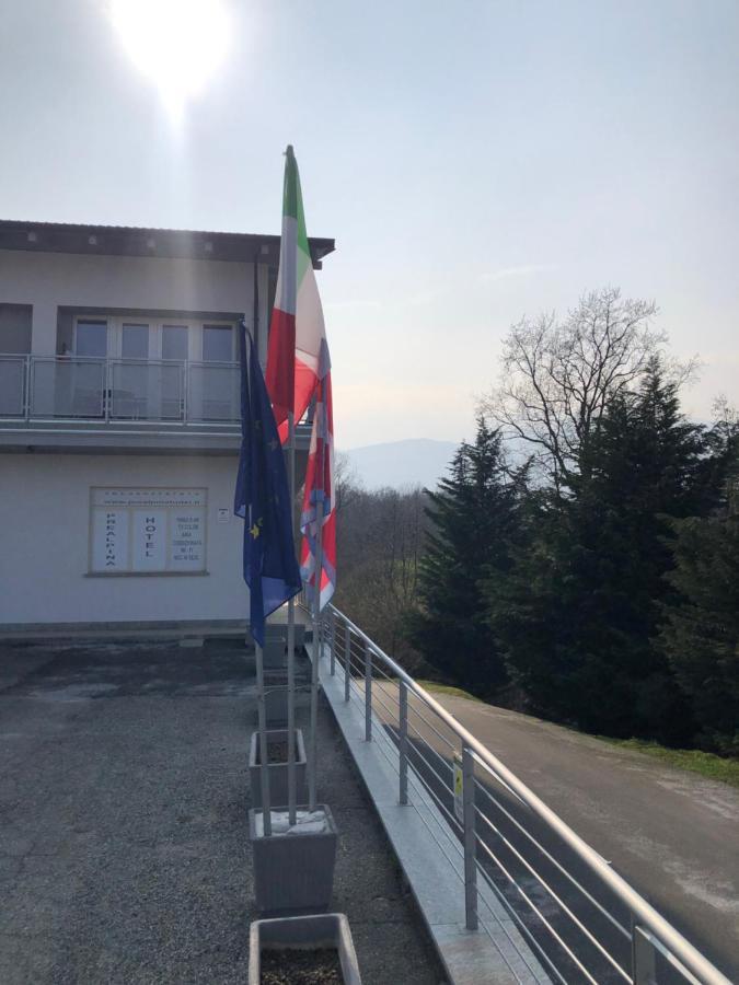Prealpina Hotel Bagnolo Piemonte Exteriör bild