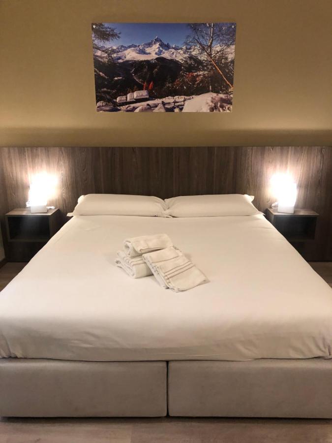 Prealpina Hotel Bagnolo Piemonte Exteriör bild
